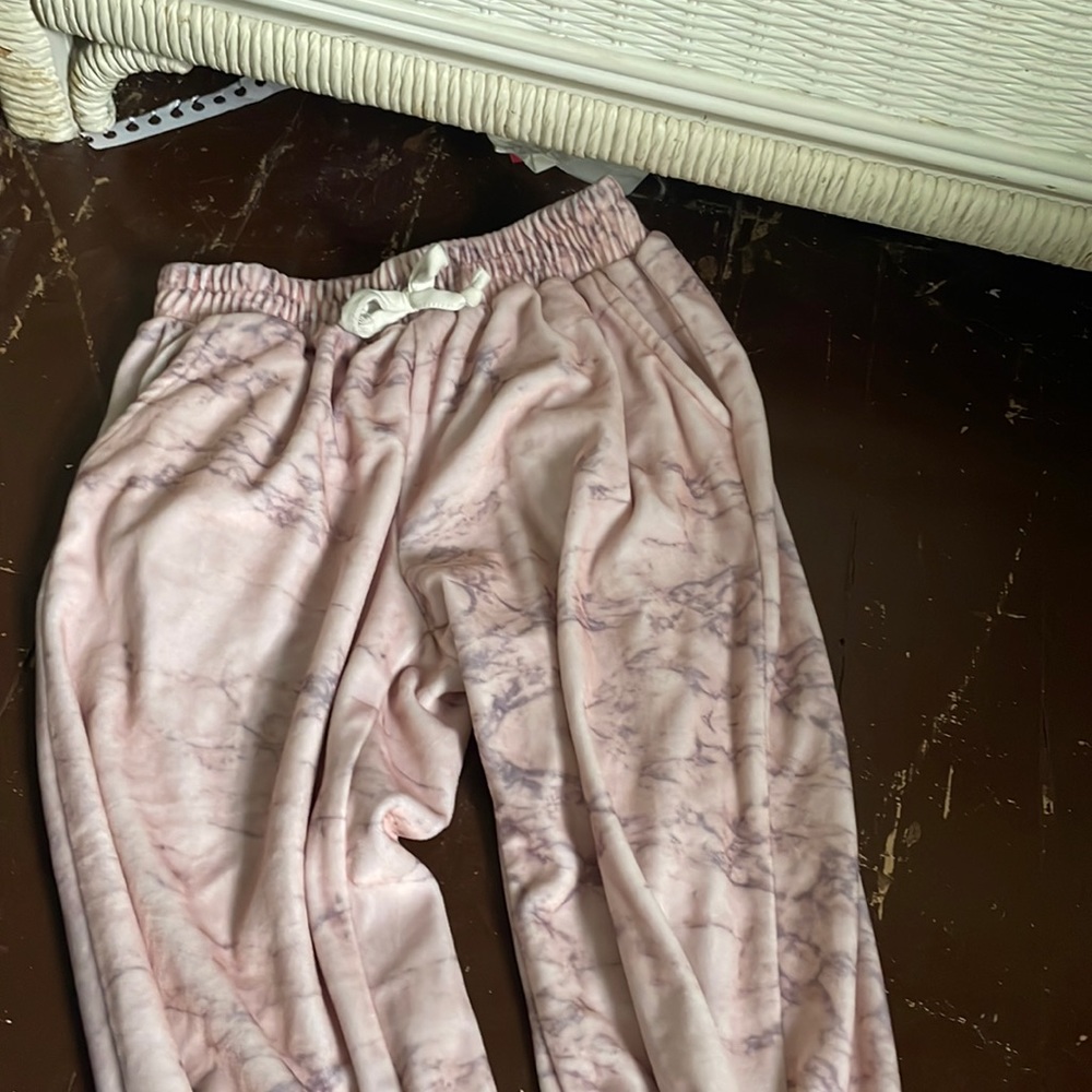 sweatpants